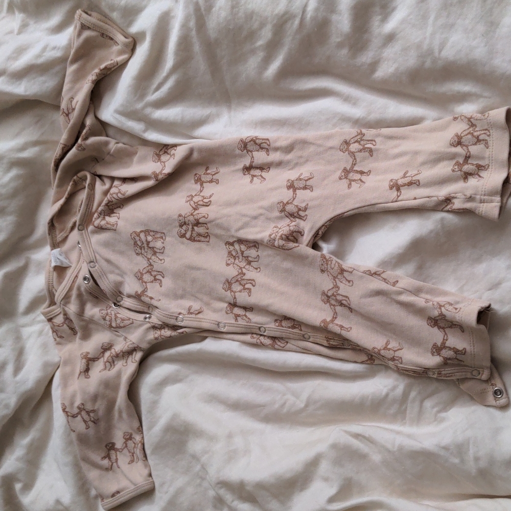 $7/2 Kate Quinn Bear Family Snap Onesie 6-12mon